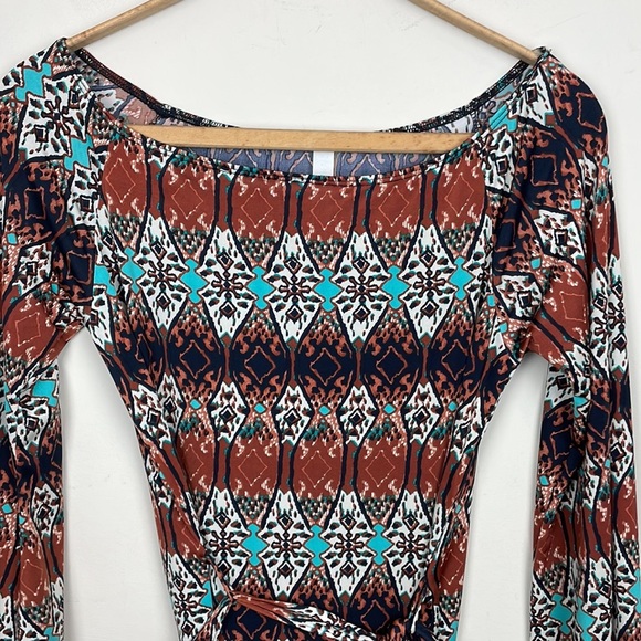 S-Twelve || Dress with a Tie Belt; Lots of Stretch; Size L - Picture 4 of 11